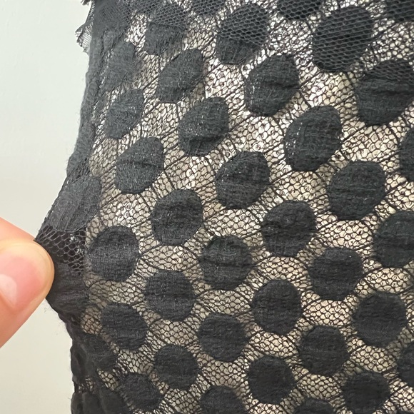 Dress made by designer MARC BOUWER HYBRID - Picture 12 of 17